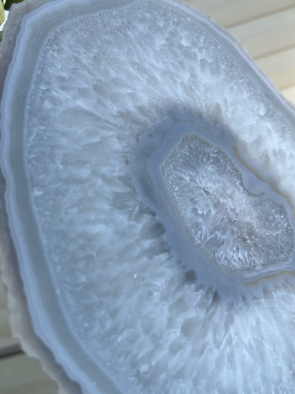 Brazilian Agate Slab – Collector’s Specimen - Picture 8 of 13